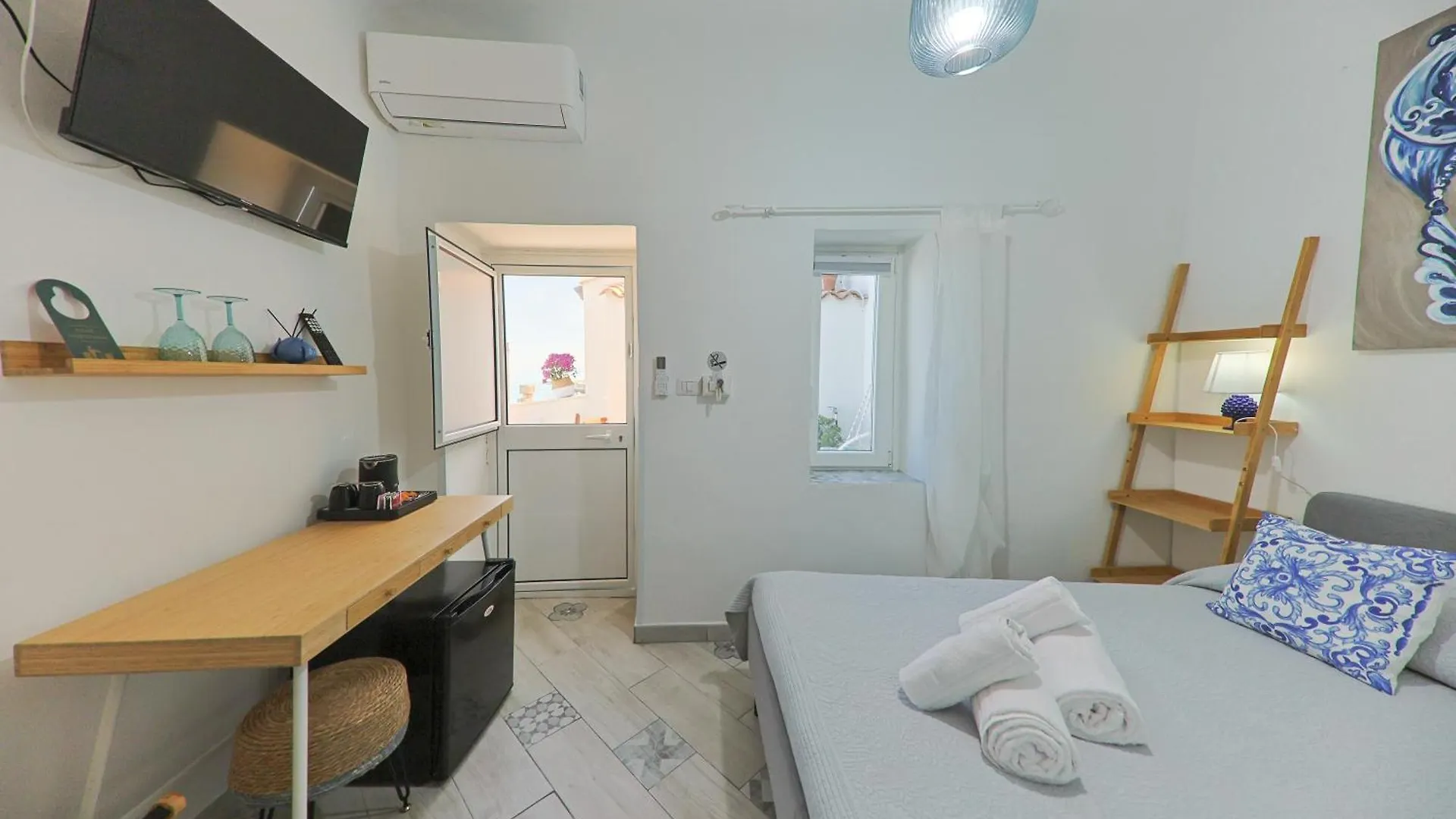Casanova Rooms And Apartment To Rent Cefalú Italia