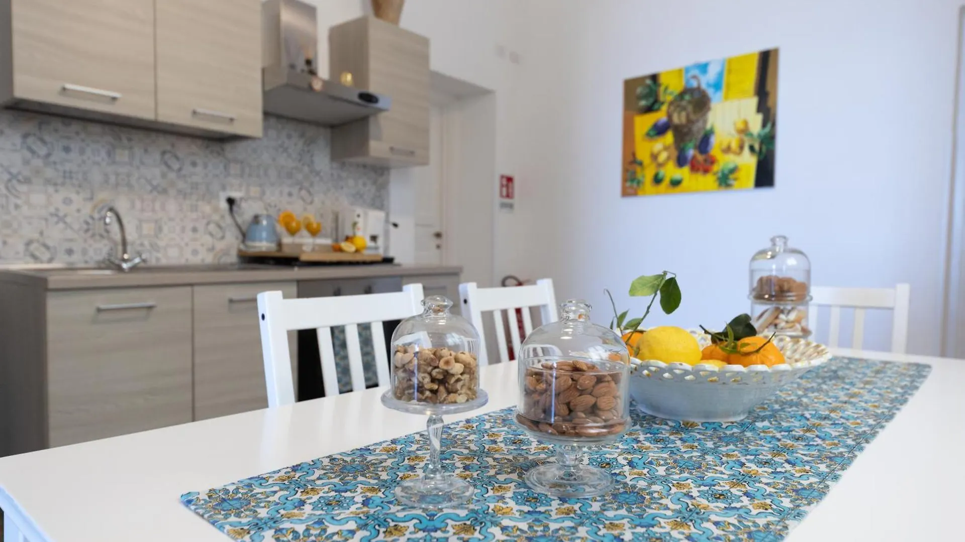 Pensión Casanova Rooms And Apartment To Rent Cefalú