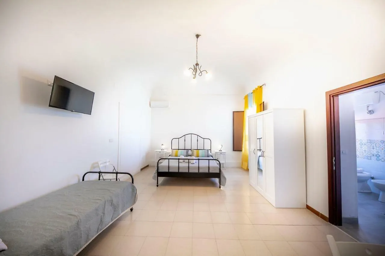 Casanova Rooms And Apartment To Rent Cefalù Affittacamere