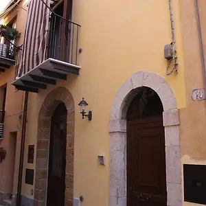 La Finestra Sotto La Rocca Appartamento