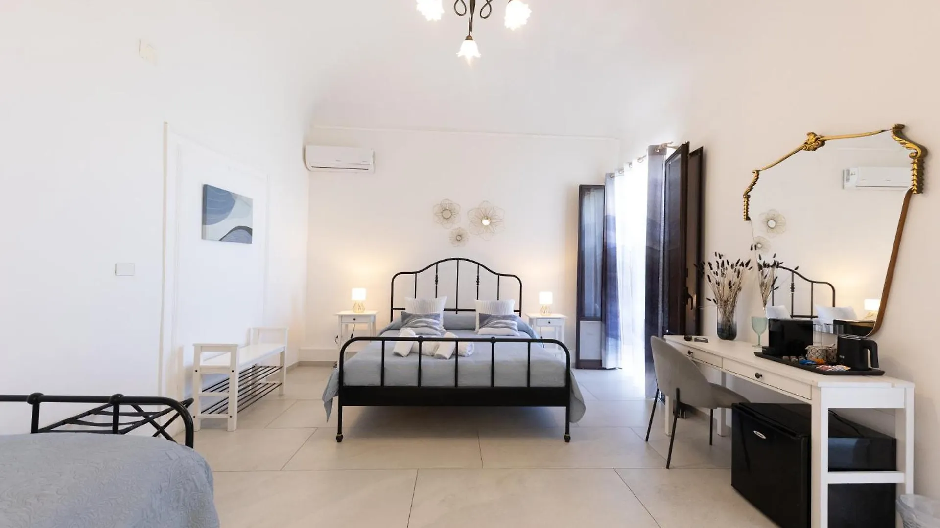 Casanova Rooms And Apartment To Rent Cefalù Penzion
