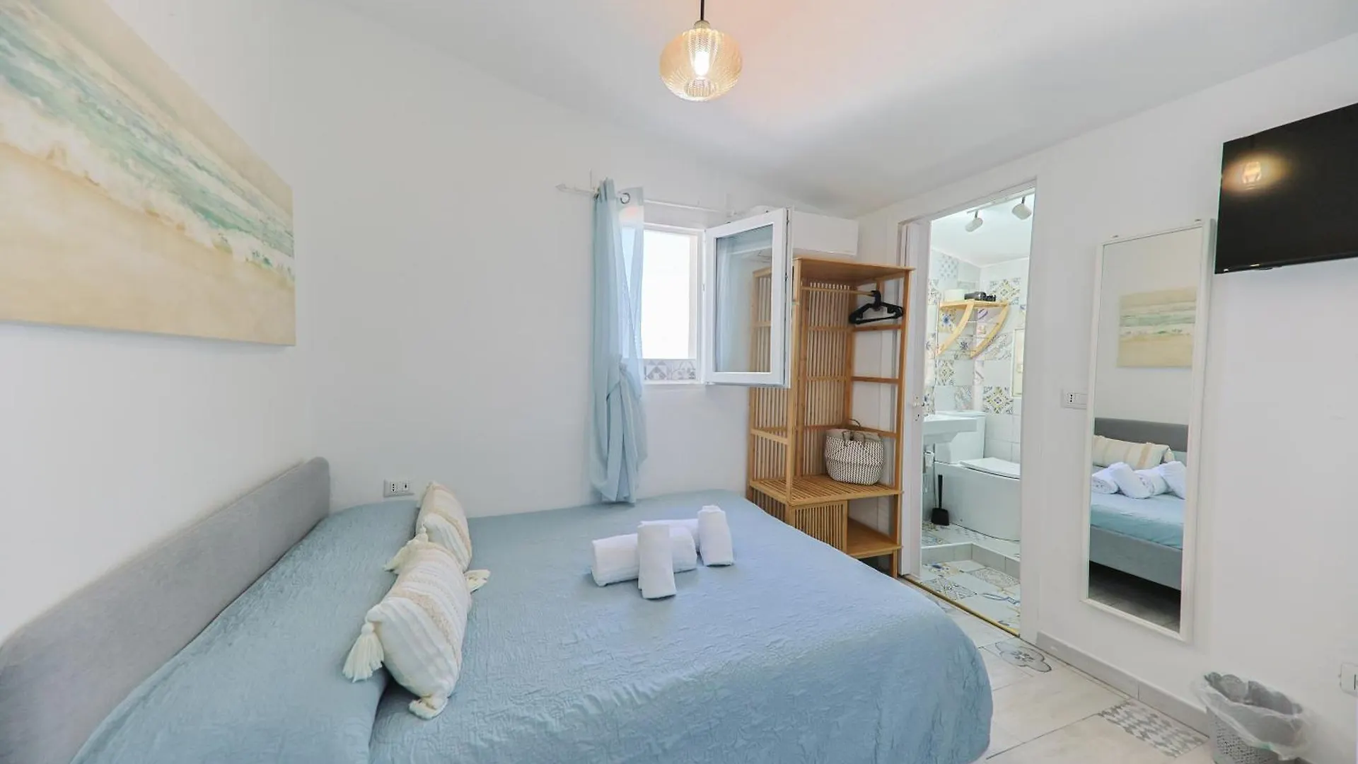 Casanova Rooms And Apartment To Rent Cefalù